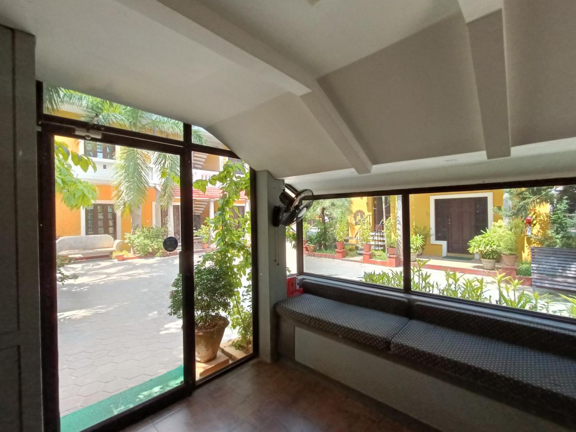 Poppys Olive De' Villa Auroville Eksteriør bilde
